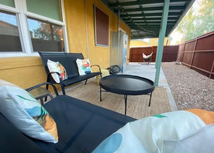 Near U Of A, 2 Bedroom 1 Ba, Fenced, Covered Patio * Tucson