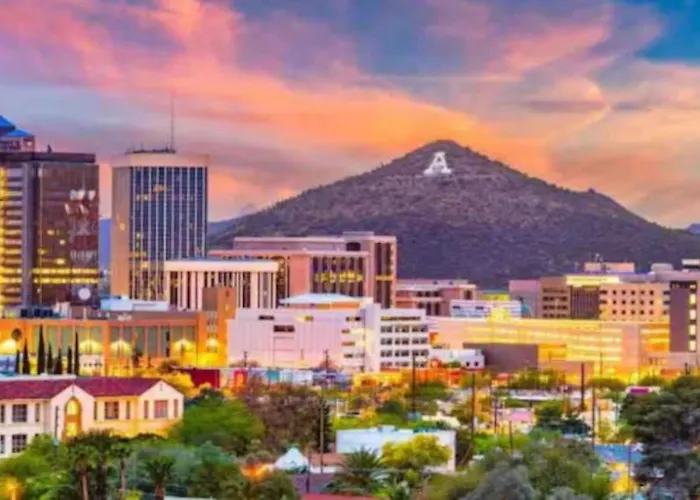 Near U Of A, 2 Bedroom 1 Ba, Fenced, Covered Patio